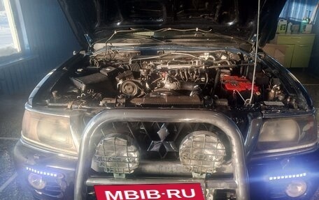 Mitsubishi Pajero Sport II рестайлинг, 2001 год, 490 000 рублей, 17 фотография