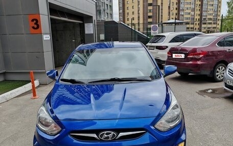 Hyundai Solaris II рестайлинг, 2012 год, 500 000 рублей, 2 фотография