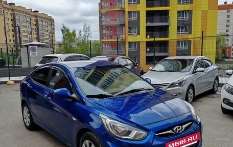 Hyundai Solaris II рестайлинг, 2012 год, 500 000 рублей, 3 фотография