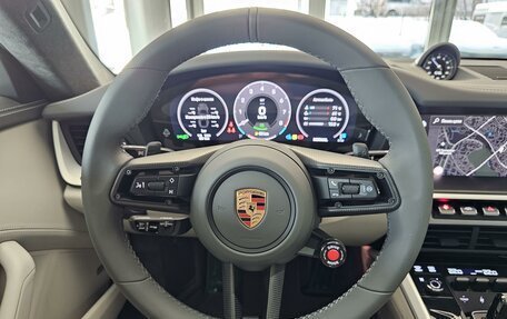 Porsche 911, 2024 год, 32 890 000 рублей, 36 фотография