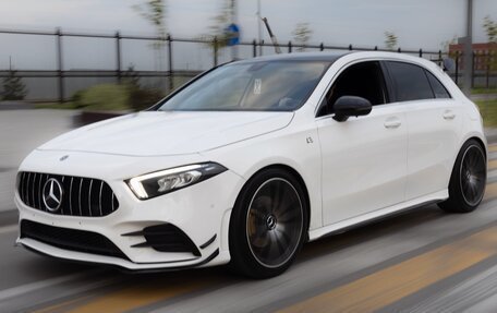 Mercedes-Benz A-Класс, 2018 год, 2 500 000 рублей, 17 фотография