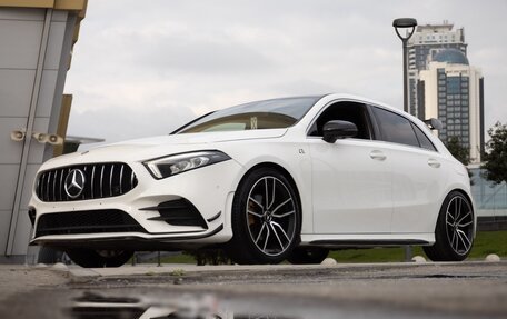 Mercedes-Benz A-Класс, 2018 год, 2 500 000 рублей, 15 фотография