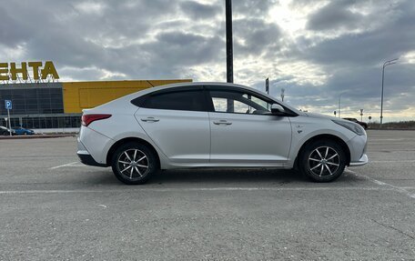 Hyundai Solaris II рестайлинг, 2021 год, 1 400 000 рублей, 2 фотография