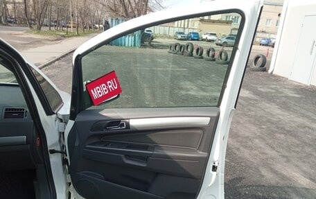 Opel Zafira B, 2011 год, 760 000 рублей, 9 фотография