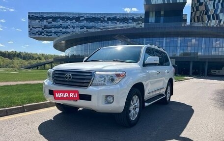 Toyota Land Cruiser 200, 2014 год, 4 490 000 рублей, 3 фотография