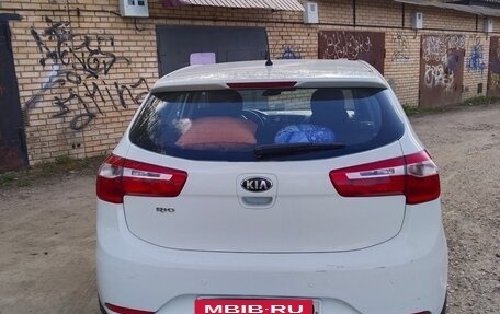 KIA Rio III рестайлинг, 2014 год, 930 000 рублей, 3 фотография