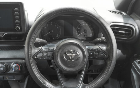 Toyota Yaris, 2020 год, 1 469 000 рублей, 14 фотография