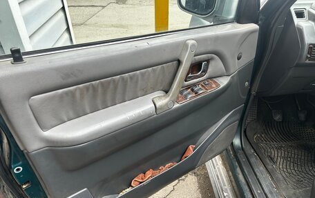 Mitsubishi Pajero III рестайлинг, 1998 год, 400 000 рублей, 5 фотография
