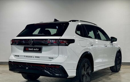 Volkswagen Tiguan, 2025 год, 4 890 000 рублей, 7 фотография