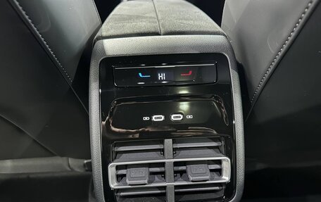 Volkswagen Tiguan, 2025 год, 4 890 000 рублей, 31 фотография