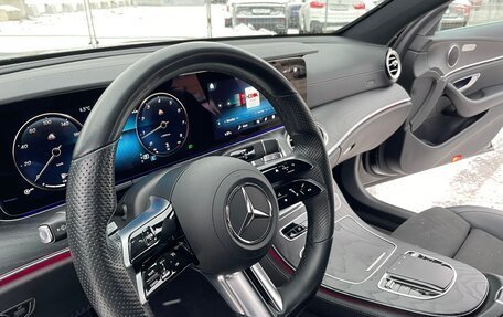 Mercedes-Benz E-Класс, 2022 год, 4 100 000 рублей, 1 фотография