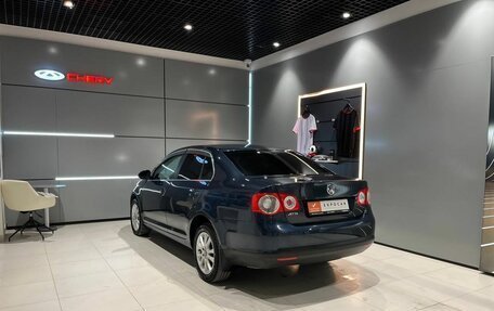 Volkswagen Jetta VI, 2008 год, 602 000 рублей, 3 фотография