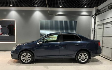 Volkswagen Jetta VI, 2008 год, 602 000 рублей, 2 фотография