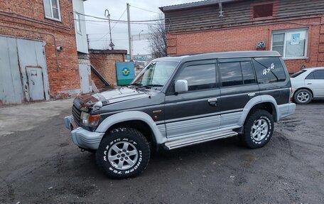 Mitsubishi Pajero III рестайлинг, 1991 год, 625 000 рублей, 2 фотография