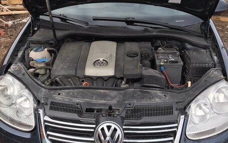 Volkswagen Jetta VI, 2005 год, 580 000 рублей, 5 фотография