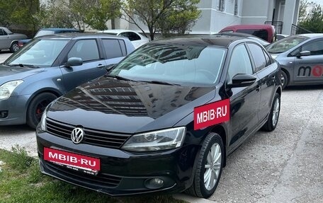 Volkswagen Jetta VI, 2012 год, 1 520 000 рублей, 2 фотография