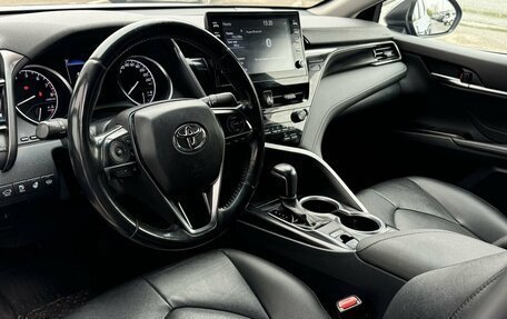 Toyota Camry, 2021 год, 2 985 000 рублей, 8 фотография