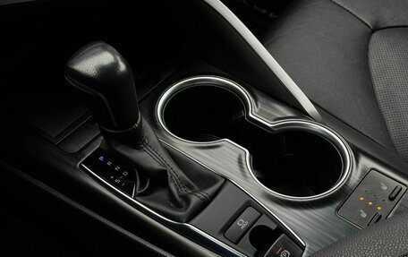 Toyota Camry, 2021 год, 2 985 000 рублей, 17 фотография