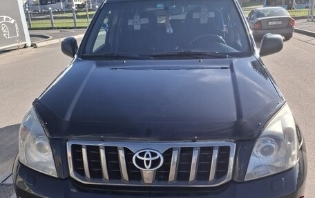 Toyota Land Cruiser Prado 120 рестайлинг, 2008 год, 2 050 000 рублей, 8 фотография