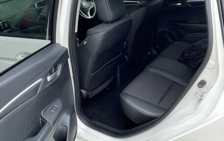 Honda Fit III, 2018 год, 1 590 000 рублей, 9 фотография
