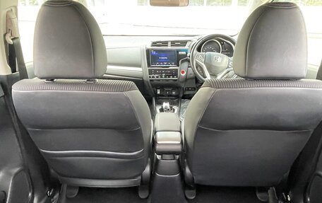 Honda Fit III, 2018 год, 1 590 000 рублей, 11 фотография
