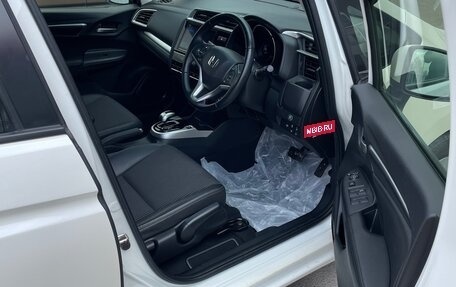 Honda Fit III, 2018 год, 1 590 000 рублей, 7 фотография