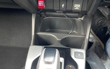 Honda Fit III, 2018 год, 1 590 000 рублей, 15 фотография