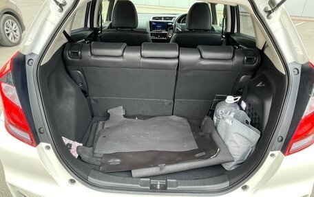 Honda Fit III, 2018 год, 1 590 000 рублей, 30 фотография