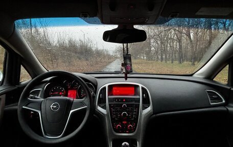 Opel Astra J, 2012 год, 750 000 рублей, 9 фотография
