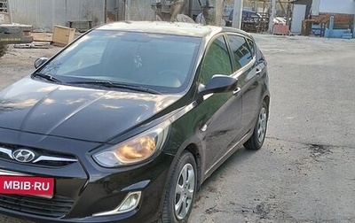 Hyundai Solaris II рестайлинг, 2012 год, 960 000 рублей, 1 фотография