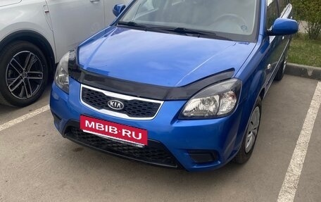 KIA Rio II, 2011 год, 670 000 рублей, 1 фотография
