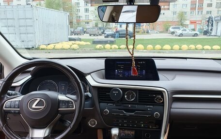 Lexus RX IV рестайлинг, 2017 год, 3 600 000 рублей, 12 фотография