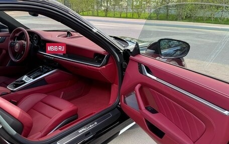 Porsche 911, 2023 год, 32 500 000 рублей, 34 фотография