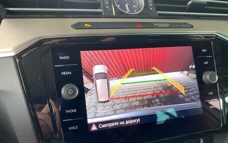 Volkswagen Passat B8 рестайлинг, 2019 год, 2 280 000 рублей, 19 фотография