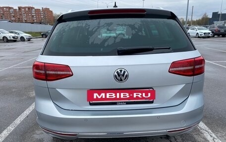 Volkswagen Passat B8 рестайлинг, 2019 год, 2 280 000 рублей, 6 фотография