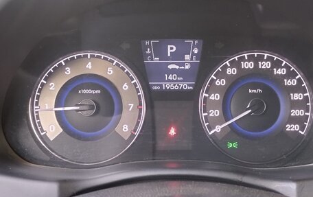 Hyundai Solaris II рестайлинг, 2012 год, 960 000 рублей, 10 фотография