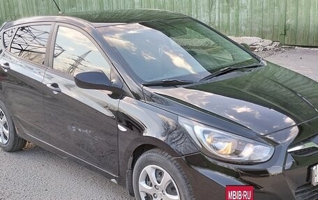 Hyundai Solaris II рестайлинг, 2012 год, 960 000 рублей, 7 фотография