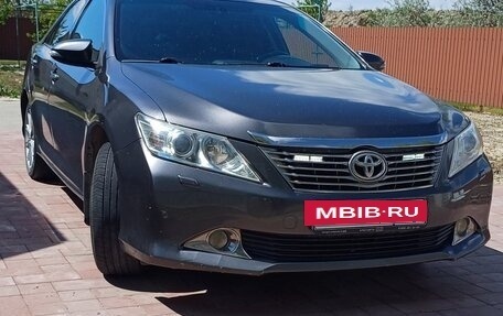 Toyota Camry, 2013 год, 1 480 000 рублей, 2 фотография