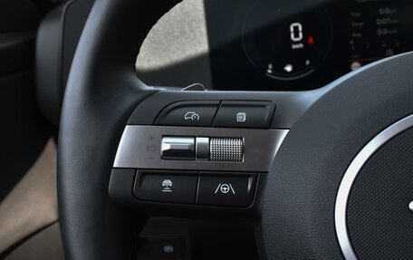 Hyundai Kona, 2023 год, 3 430 000 рублей, 13 фотография