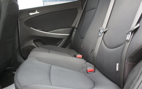 Hyundai Solaris II рестайлинг, 2015 год, 897 000 рублей, 13 фотография