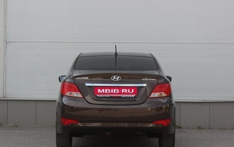 Hyundai Solaris II рестайлинг, 2015 год, 897 000 рублей, 4 фотография