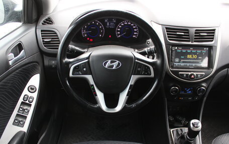 Hyundai Solaris II рестайлинг, 2015 год, 897 000 рублей, 16 фотография