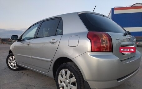 Toyota Corolla, 2004 год, 635 000 рублей, 3 фотография