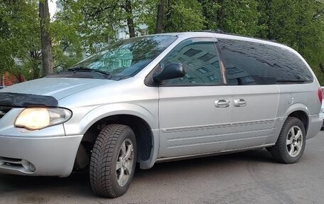 Chrysler Voyager IV, 2005 год, 1 фотография