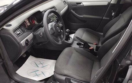Volkswagen Jetta VI, 2011 год, 595 000 рублей, 8 фотография