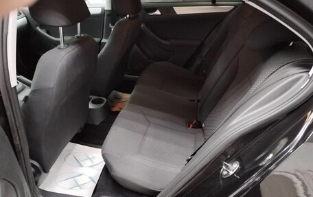 Volkswagen Jetta VI, 2011 год, 595 000 рублей, 12 фотография