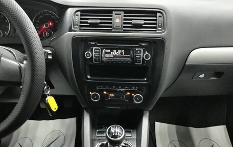 Volkswagen Jetta VI, 2011 год, 595 000 рублей, 11 фотография