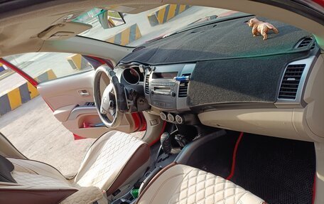 Mitsubishi Outlander III рестайлинг 3, 2007 год, 1 450 000 рублей, 19 фотография