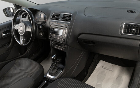 Volkswagen Polo VI (EU Market), 2013 год, 929 000 рублей, 17 фотография