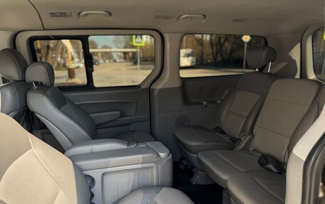 Hyundai Grand Starex Grand Starex I рестайлинг 2, 2011 год, 1 475 000 рублей, 13 фотография
